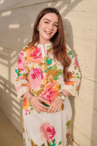 Floral White Kurta Pants Set - Eraya