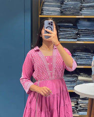 Adda work sanganeri printed anarkali kurta-pant set - Eraya