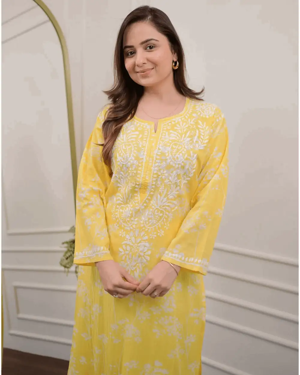 Mesmerizing mul cotton chikankari kurti-pant set - Eraya