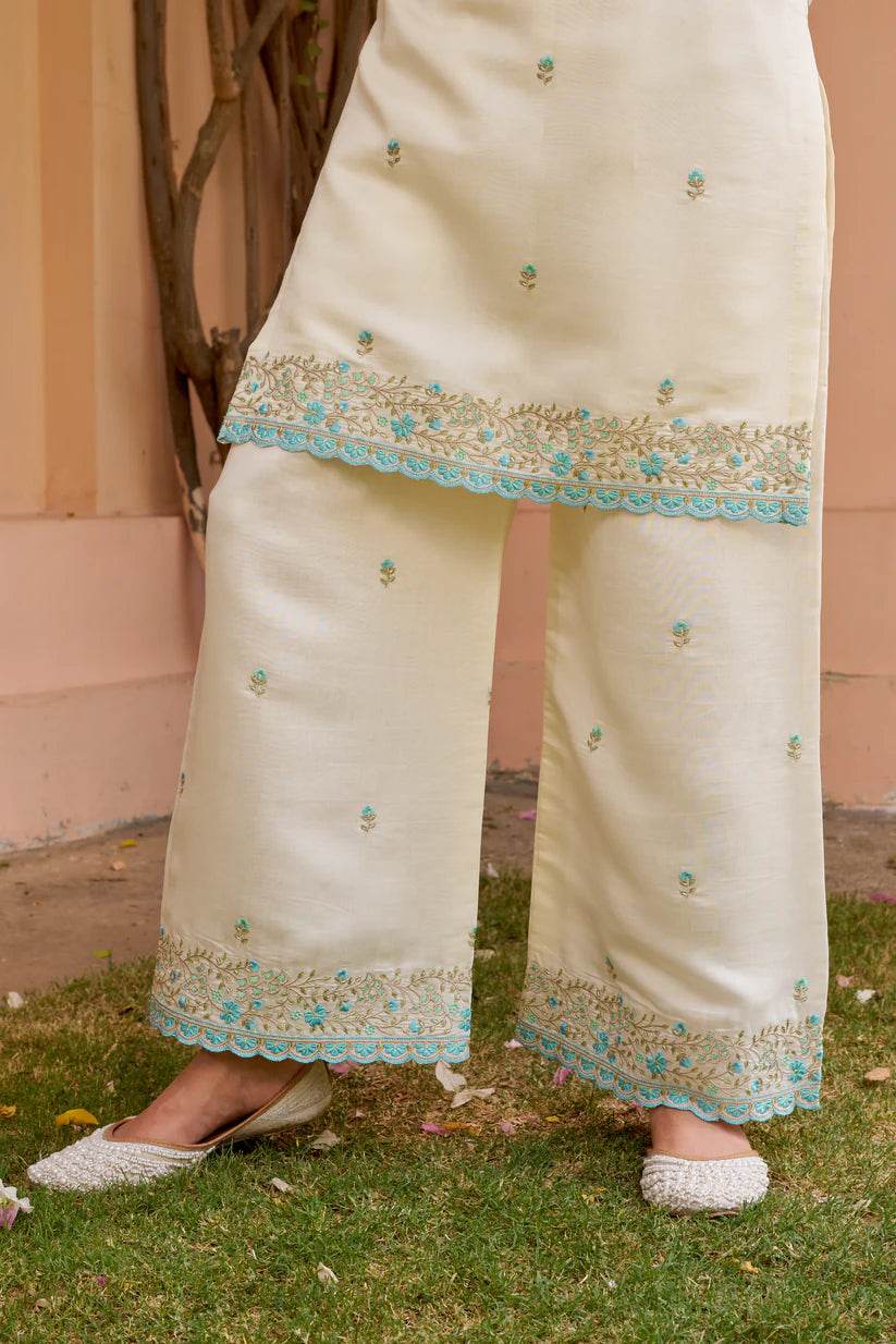 Shahi Vastram: Ivory White Chanderi Embroidered Suit Set. - Eraya