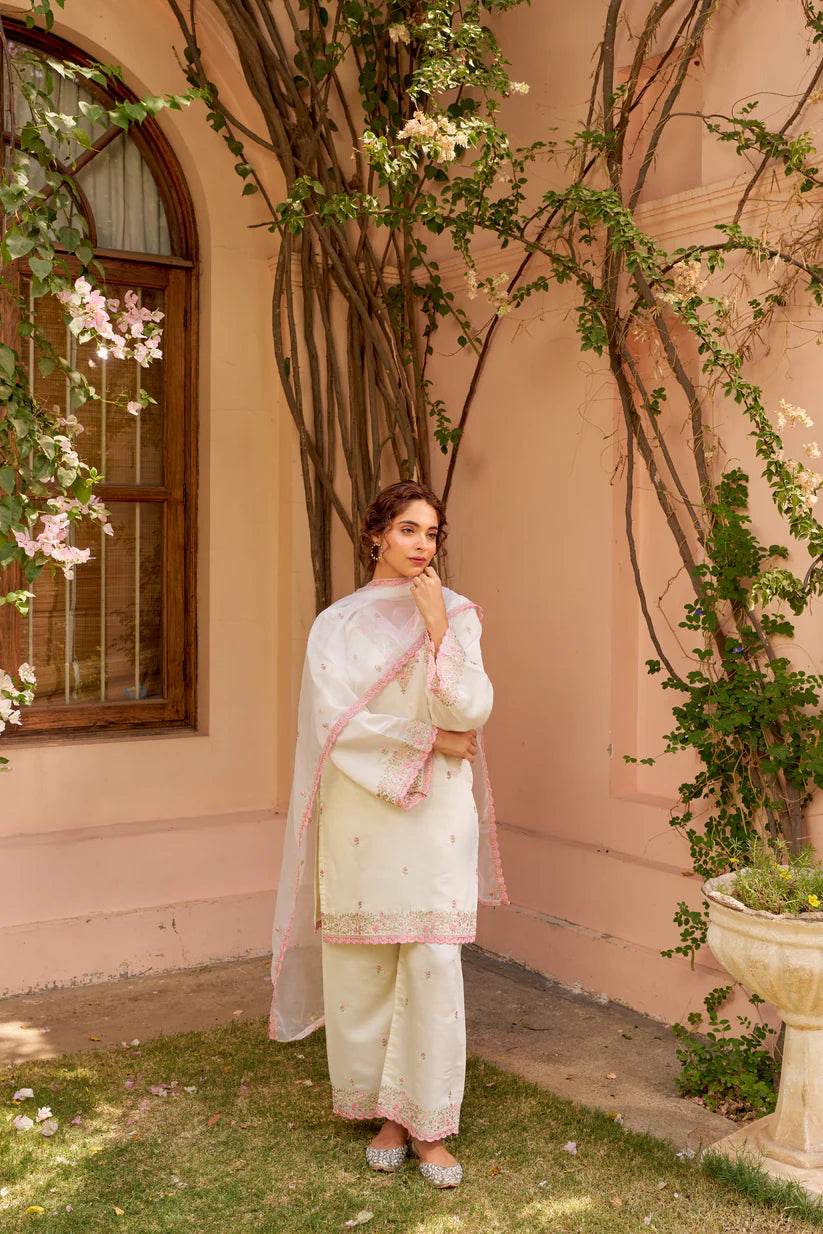 Shahi Vastram: Ivory White Chanderi Embroidered Suit Set. - Eraya