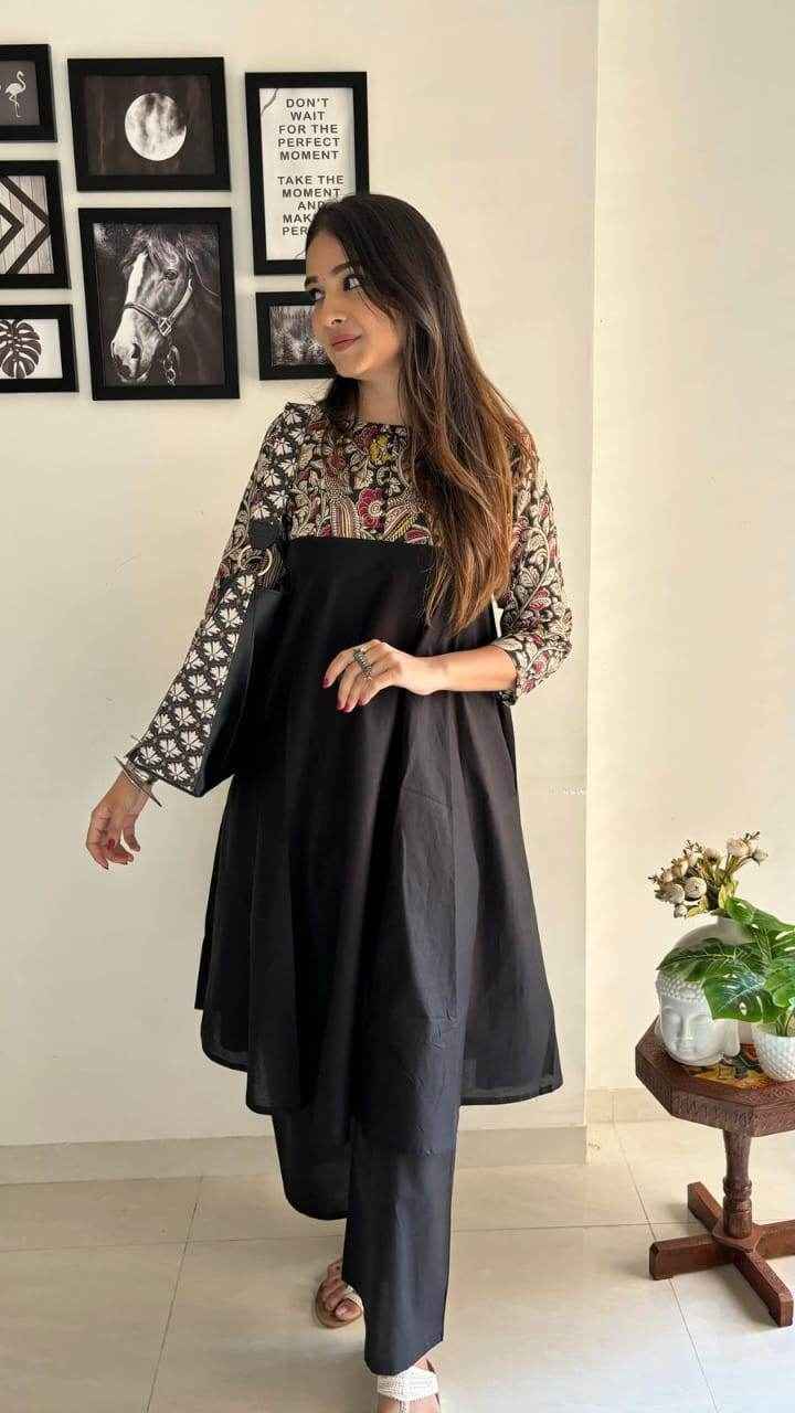 Premium classical wear kurti set