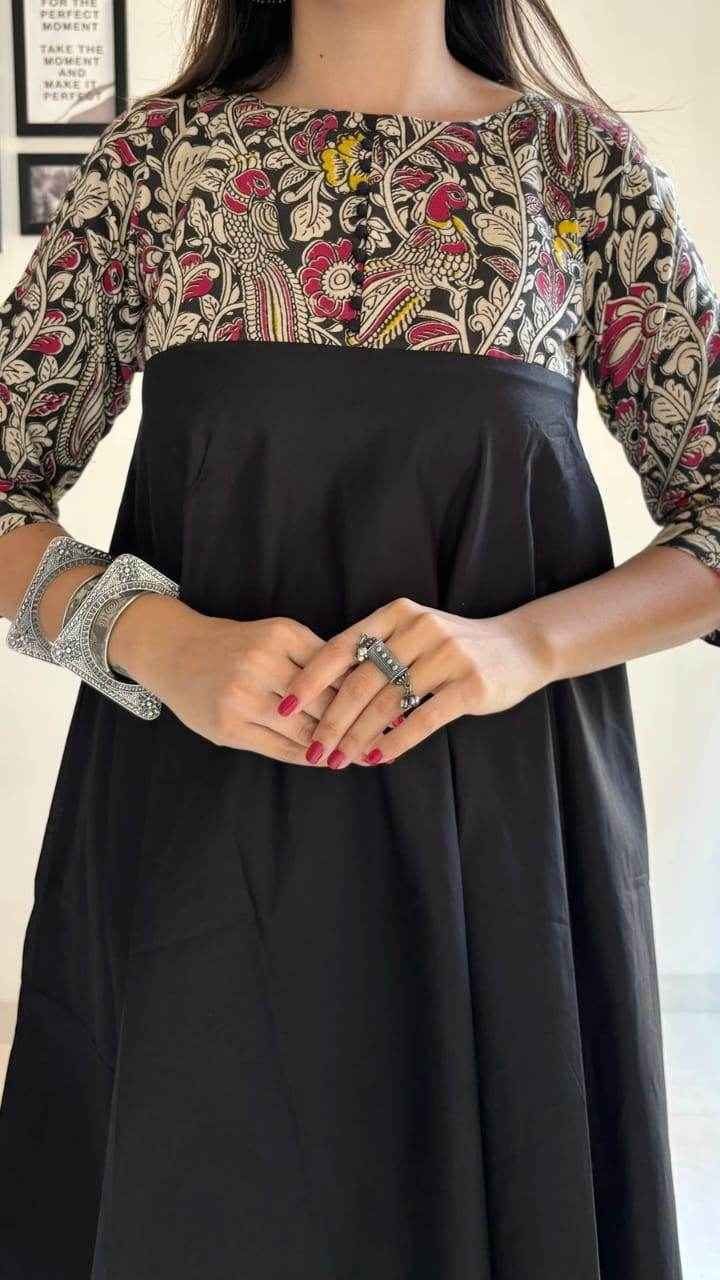 Premium classical wear kurti set