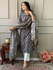Ajrakh work cotton kurta with cotton pant and silk dupatta - Eraya