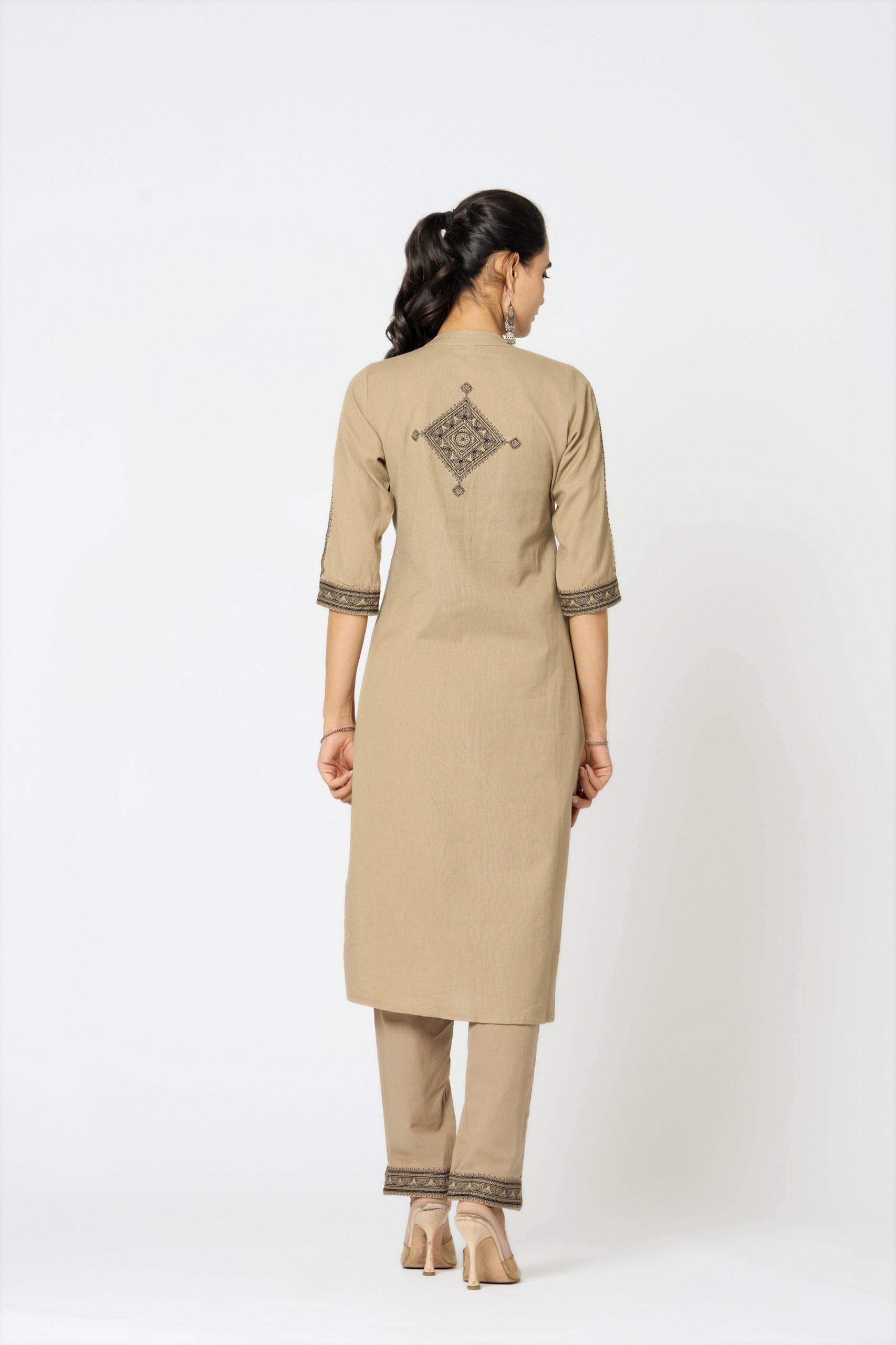 The house of khakhi: Heavy cotton front/back embroidered, pintex work kurta-pant set - Eraya