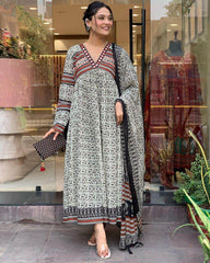 Elegant A-line block printed three piece kurti set - Eraya