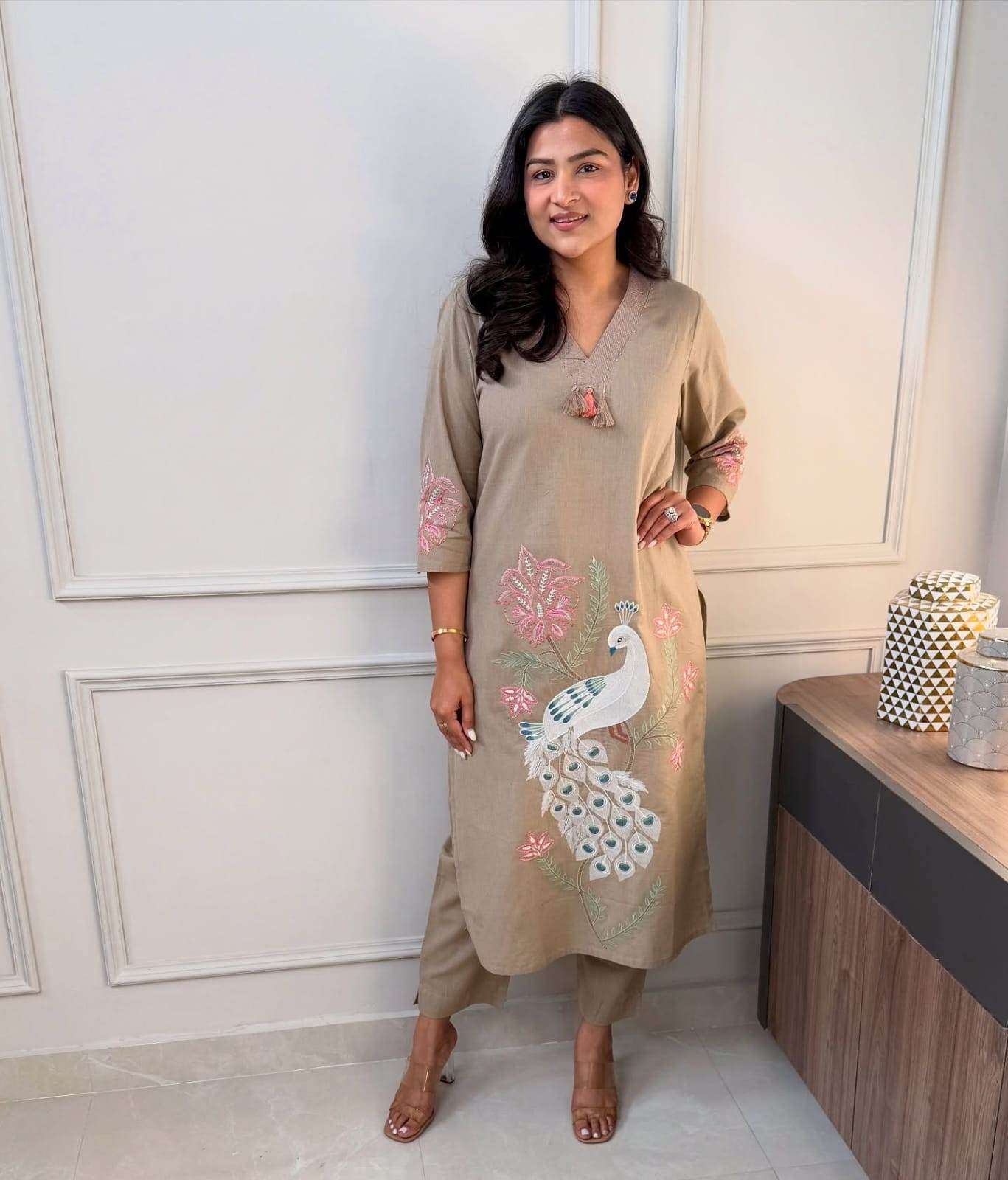 Classy embroidered cotton kurti-pant set - Eraya