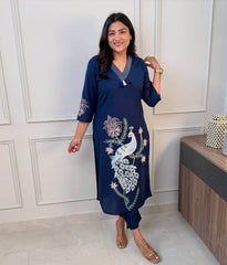 Classy embroidered cotton kurti-pant set - Eraya