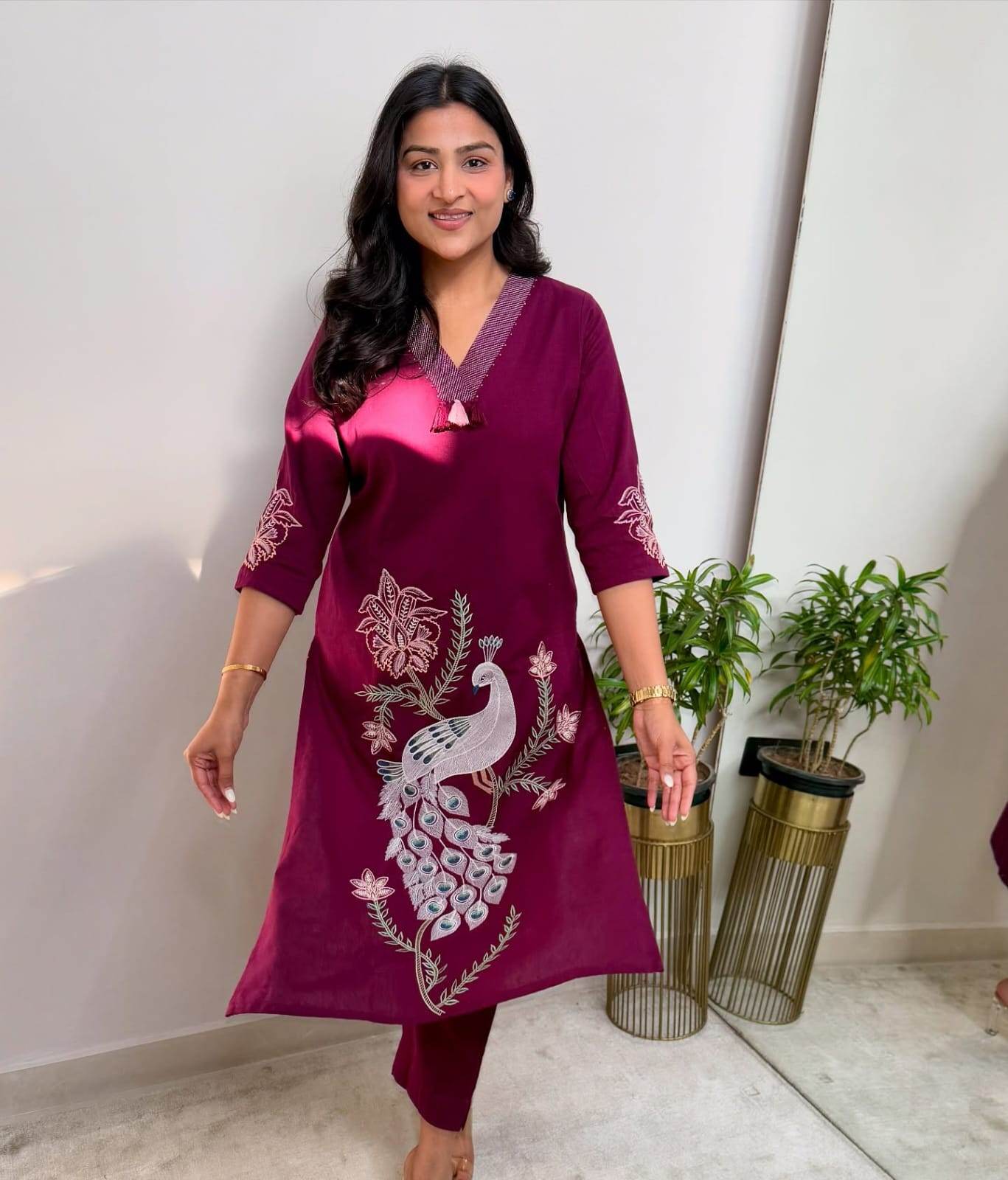 Classy embroidered cotton kurti-pant set - Eraya