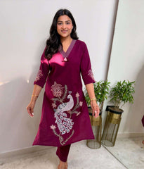 Classy embroidered cotton kurti-pant set - Eraya