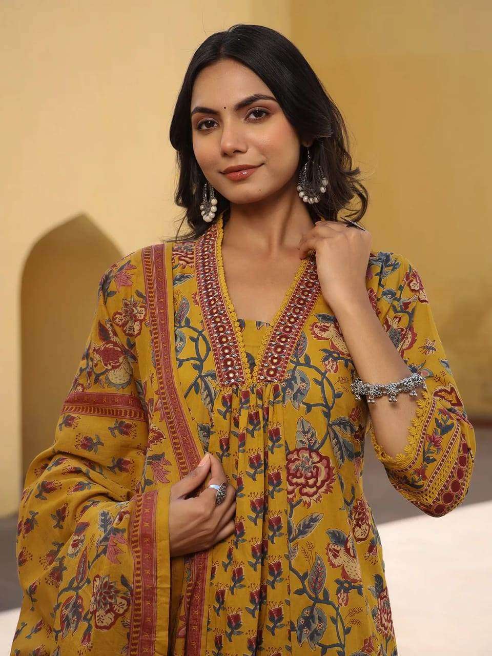 Intricate hand sequence work three piece kurti set - Eraya