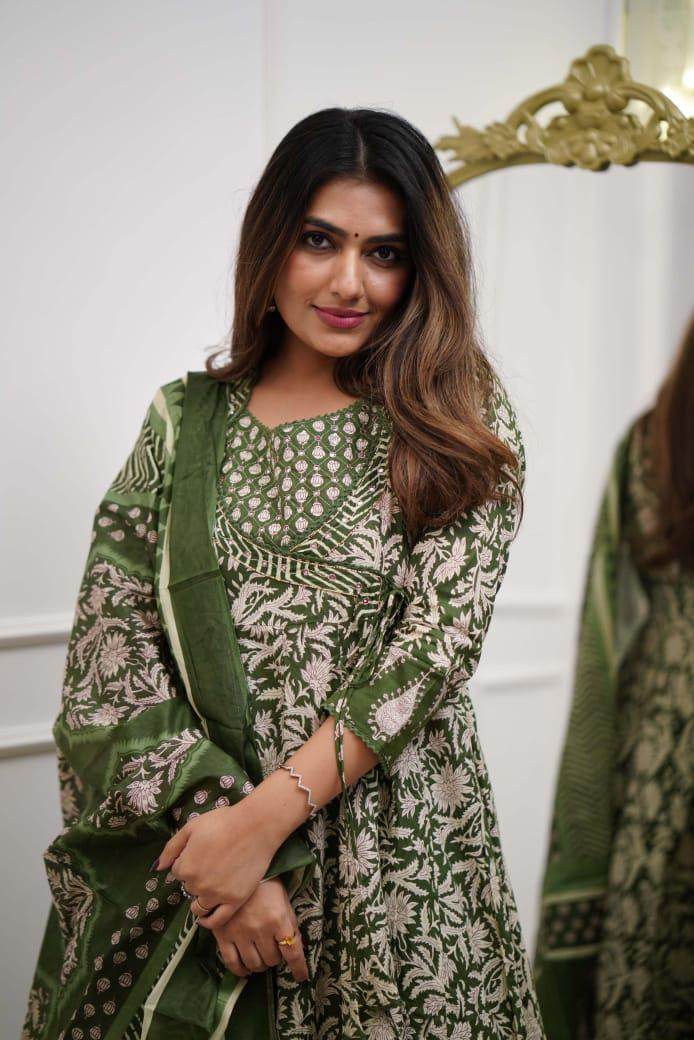 Flared sanganeri anarkali set with cotton mulmul dupatta - Eraya