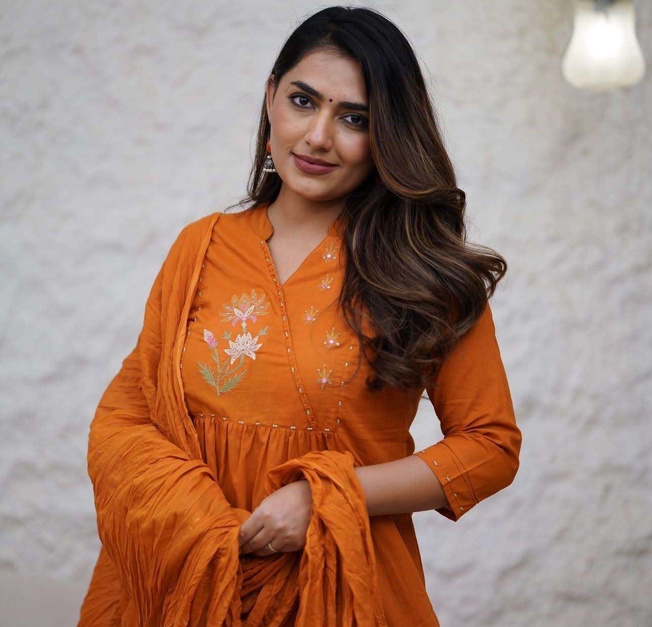 Front embroidered cotton kurti-pant and dupatta set - Eraya