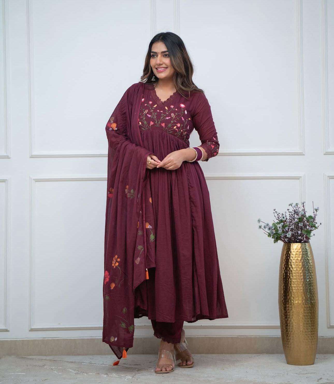Heavy floral embroidered cotton kurti set - Eraya
