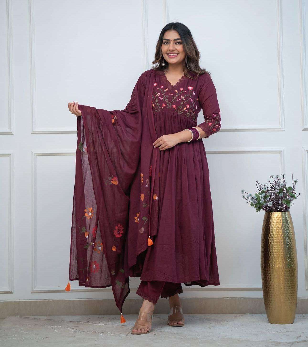 Heavy floral embroidered cotton kurti set - Eraya