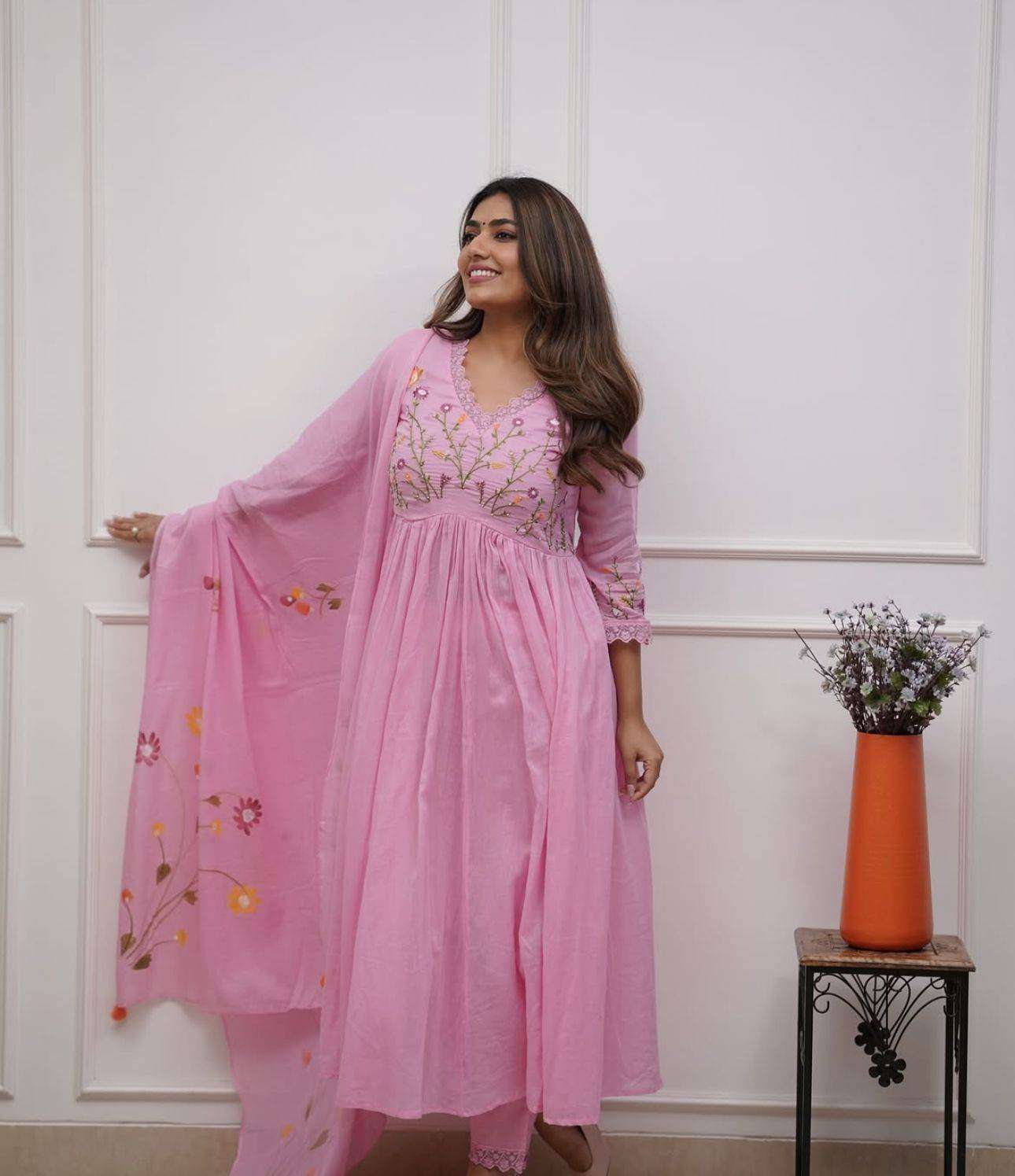 Heavy floral embroidered cotton kurti set - Eraya