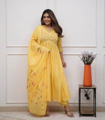 Heavy floral embroidered cotton kurti set - Eraya