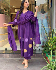 Beautiful A-line aari work kurti-pant and dupatta set - Eraya