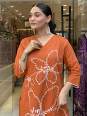 Front embroidered with lace work cotton suit set