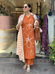 Front embroidered with lace work cotton suit set