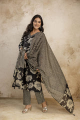 Pure cotton kurta set with printed dupatta and pants