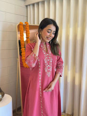 Embroidered pure cotton kurti pant set (set of 2)