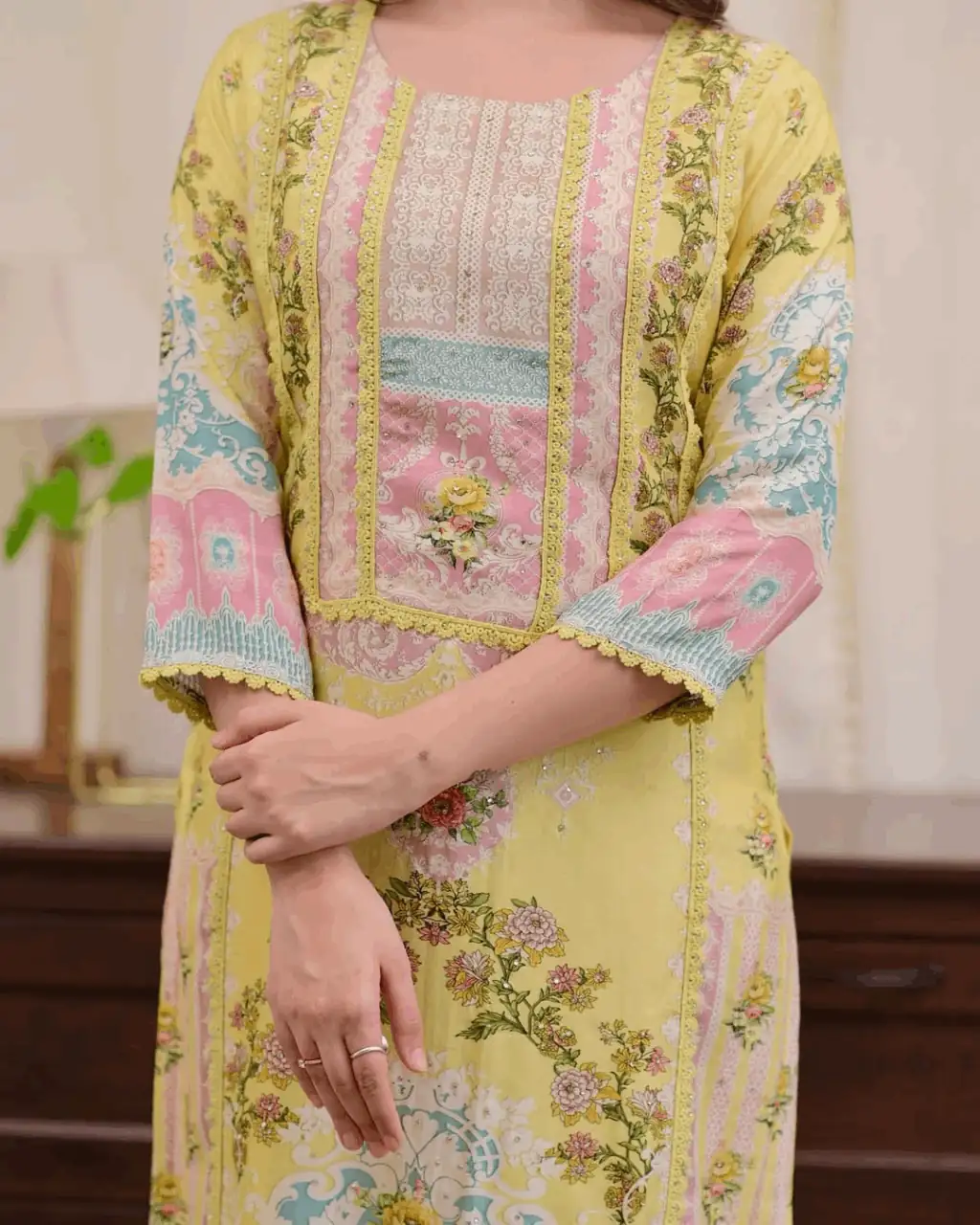 Digitally printed yellow maslin kurta (set of 3)
