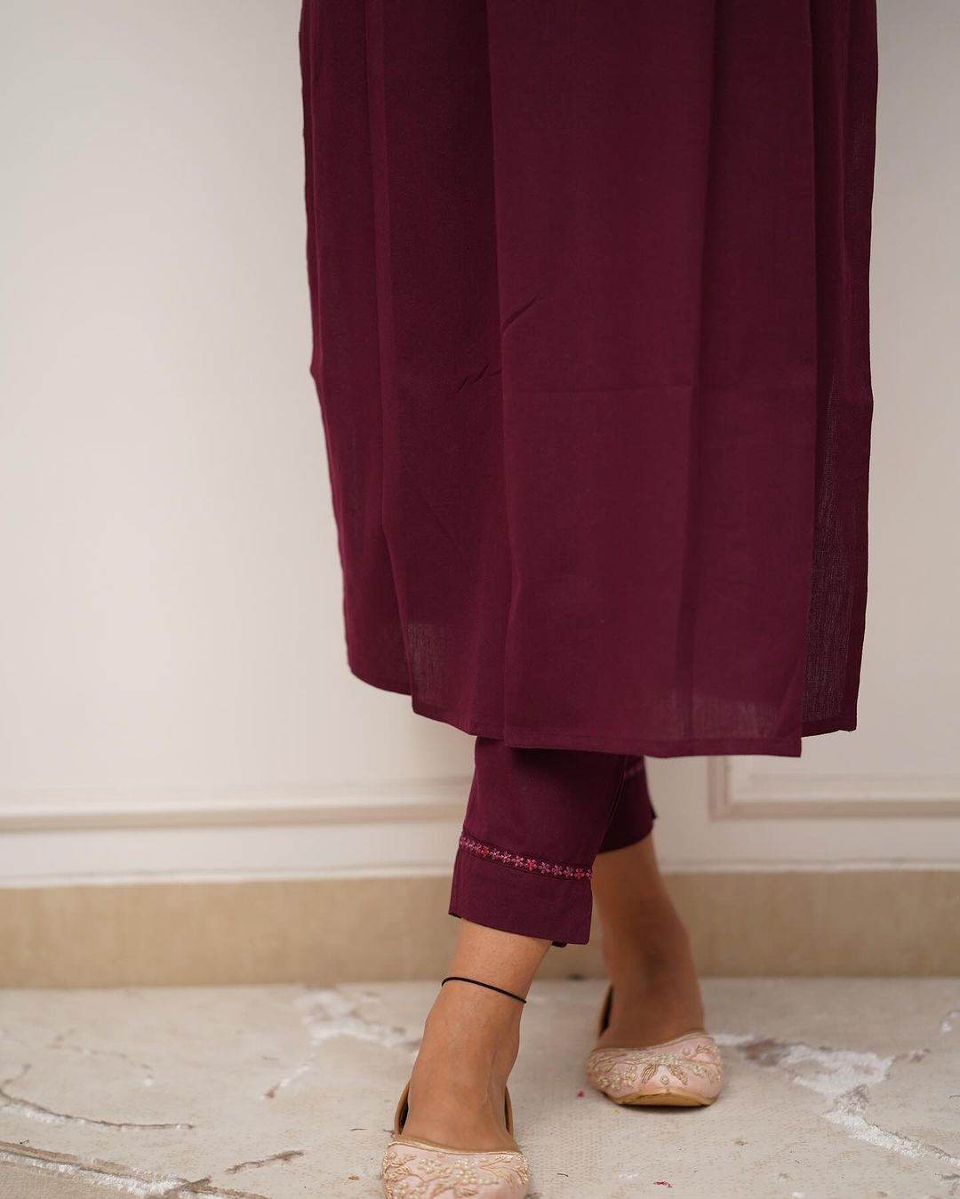 Authentic monochrome kurta set - Eraya