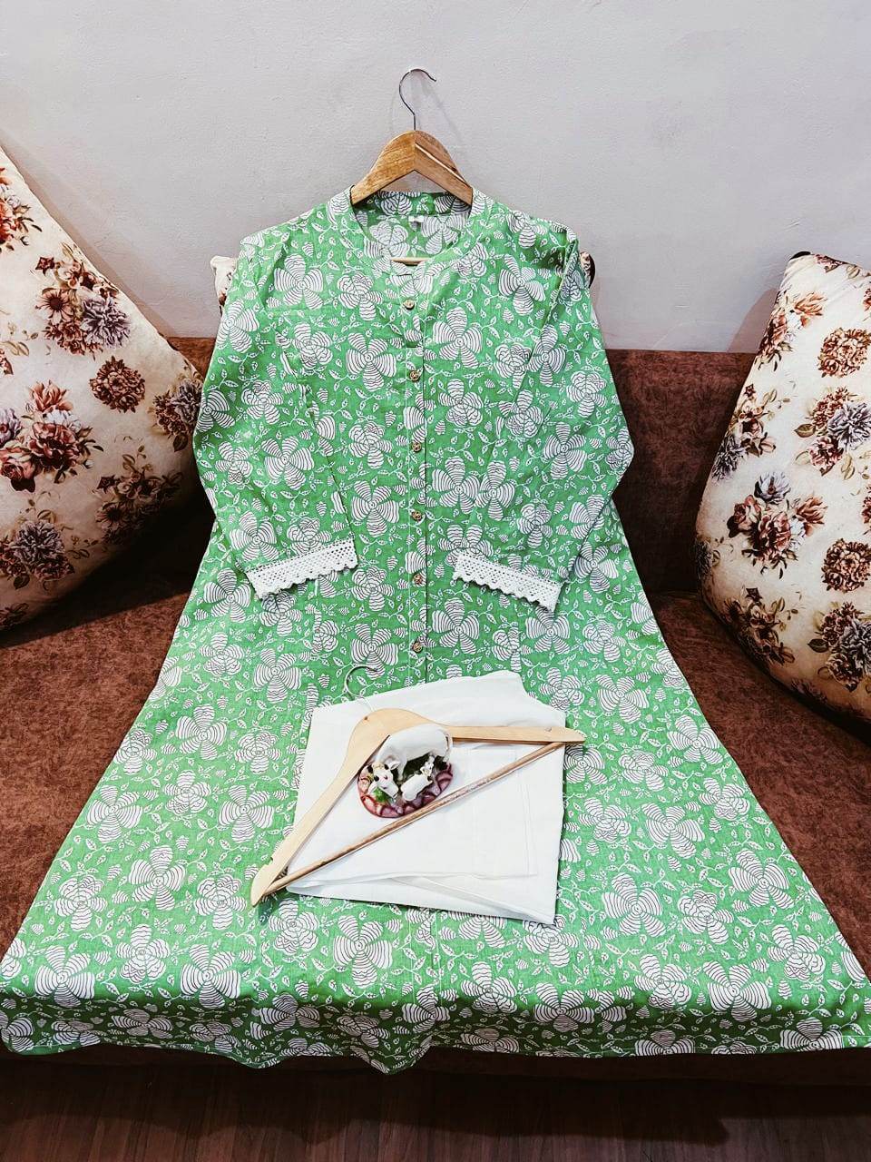 Beautiful cotton aline pattern kurt-pant set - Eraya