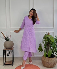 Classy comfortable cotton chikankari kurta set