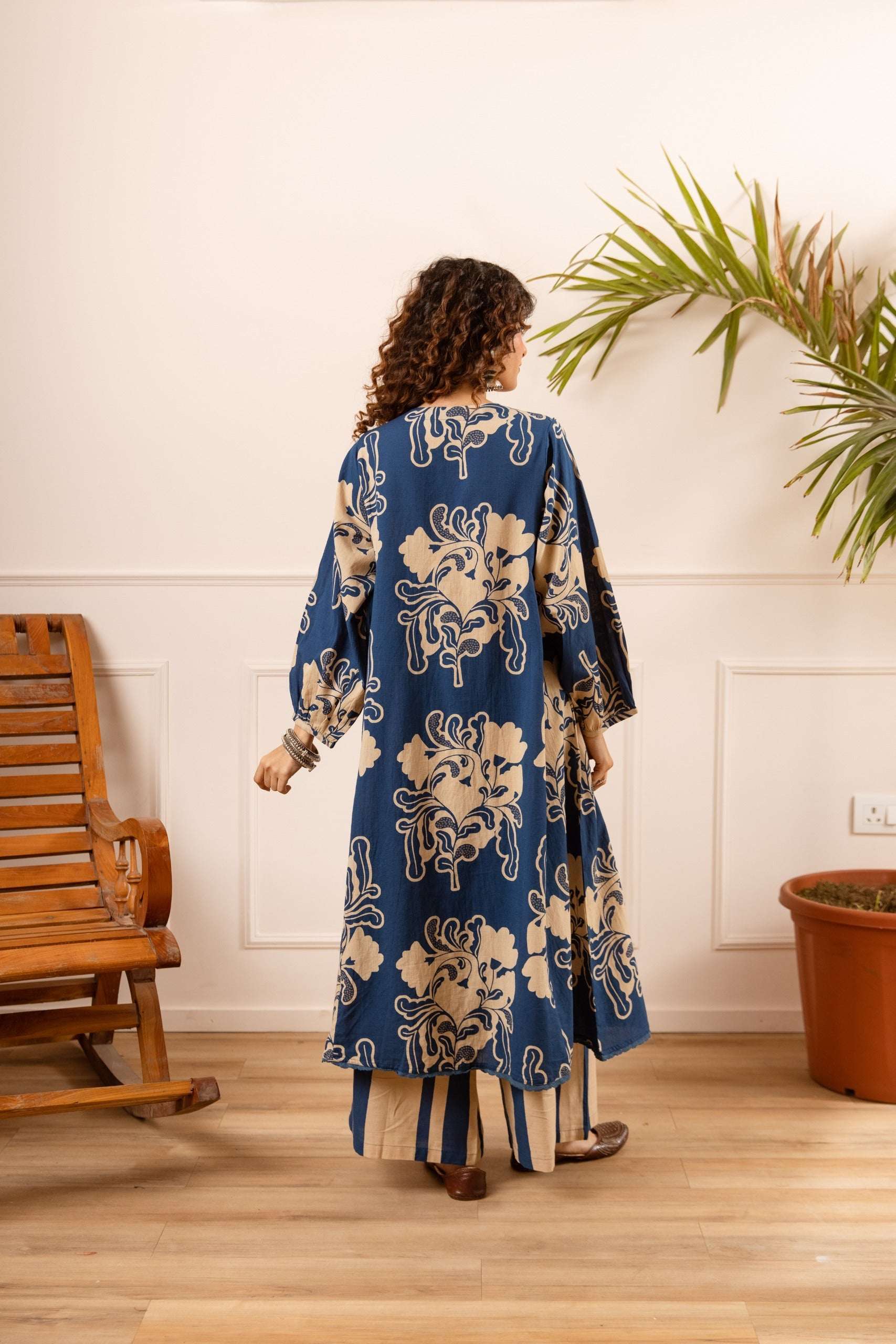 Tarini Crimson Regal Kurta- Blue (set of 2)