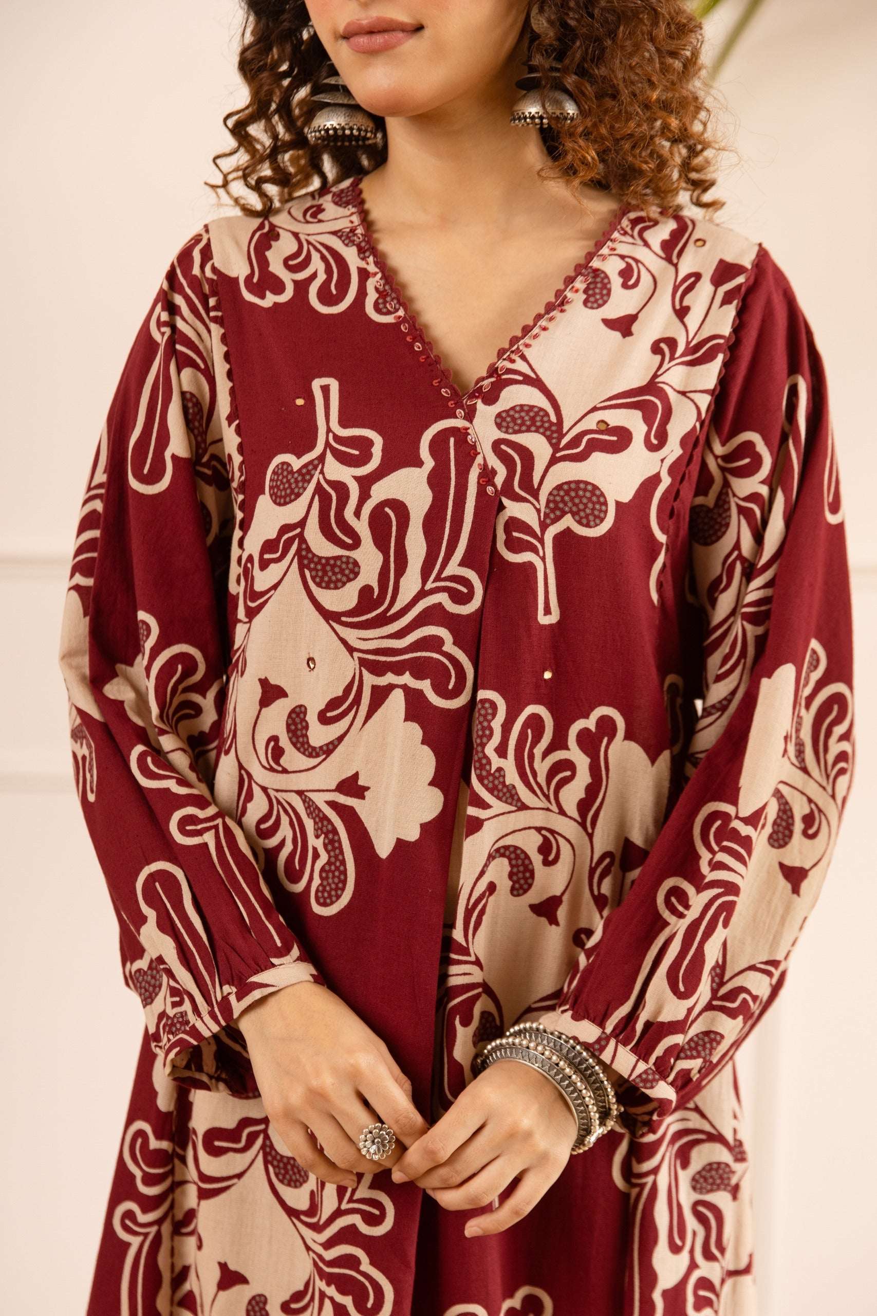 Tarini Crimson Regal Kurta- Maroon (set of 2)
