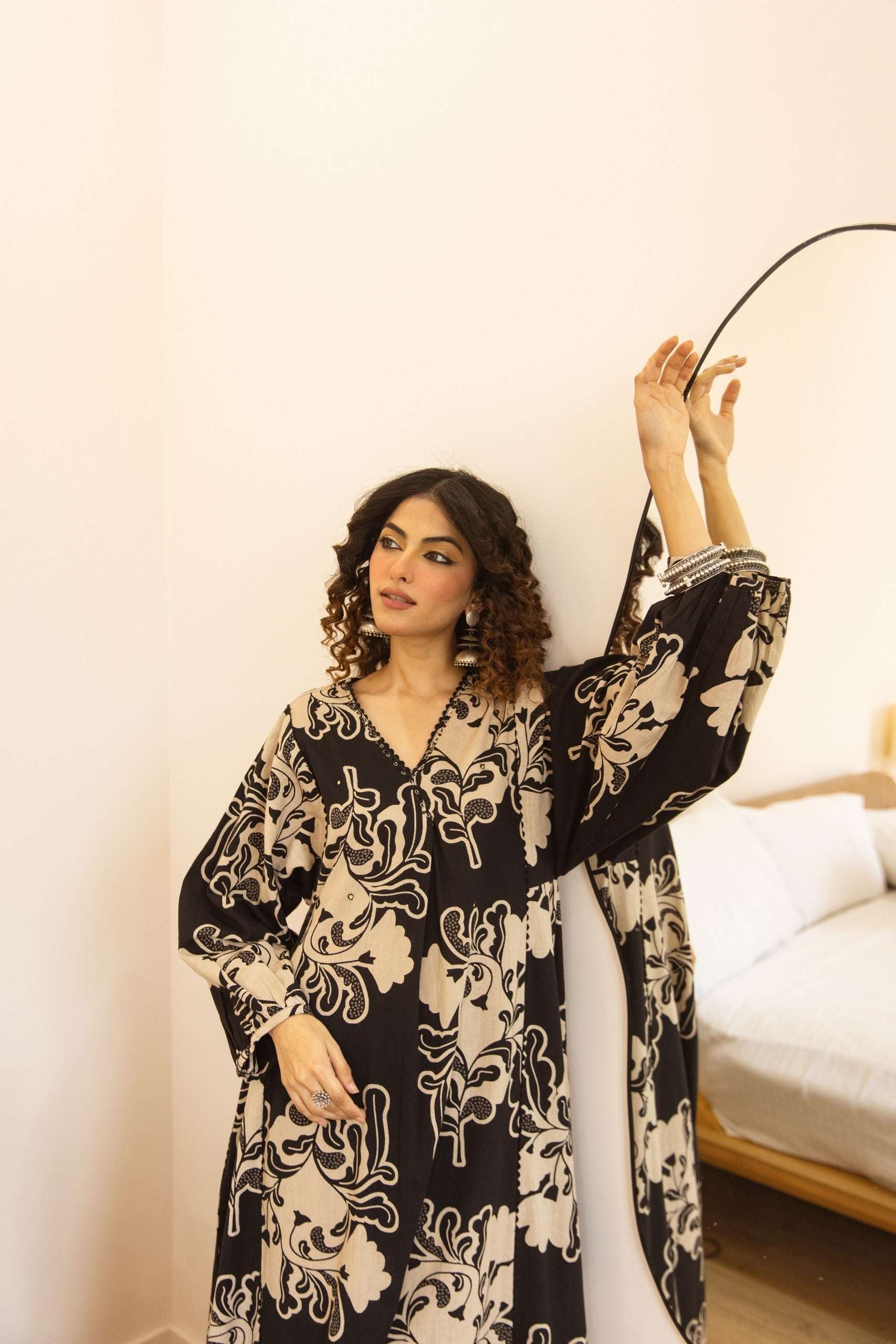 Tarini Crimson Regal Kurta- Black (set of 2)