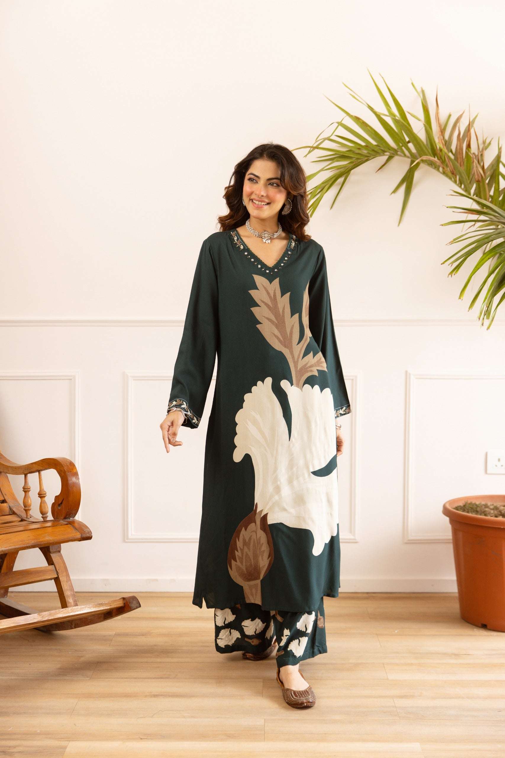 Tarini Noir Botanica Kurta- Green (set of 2)