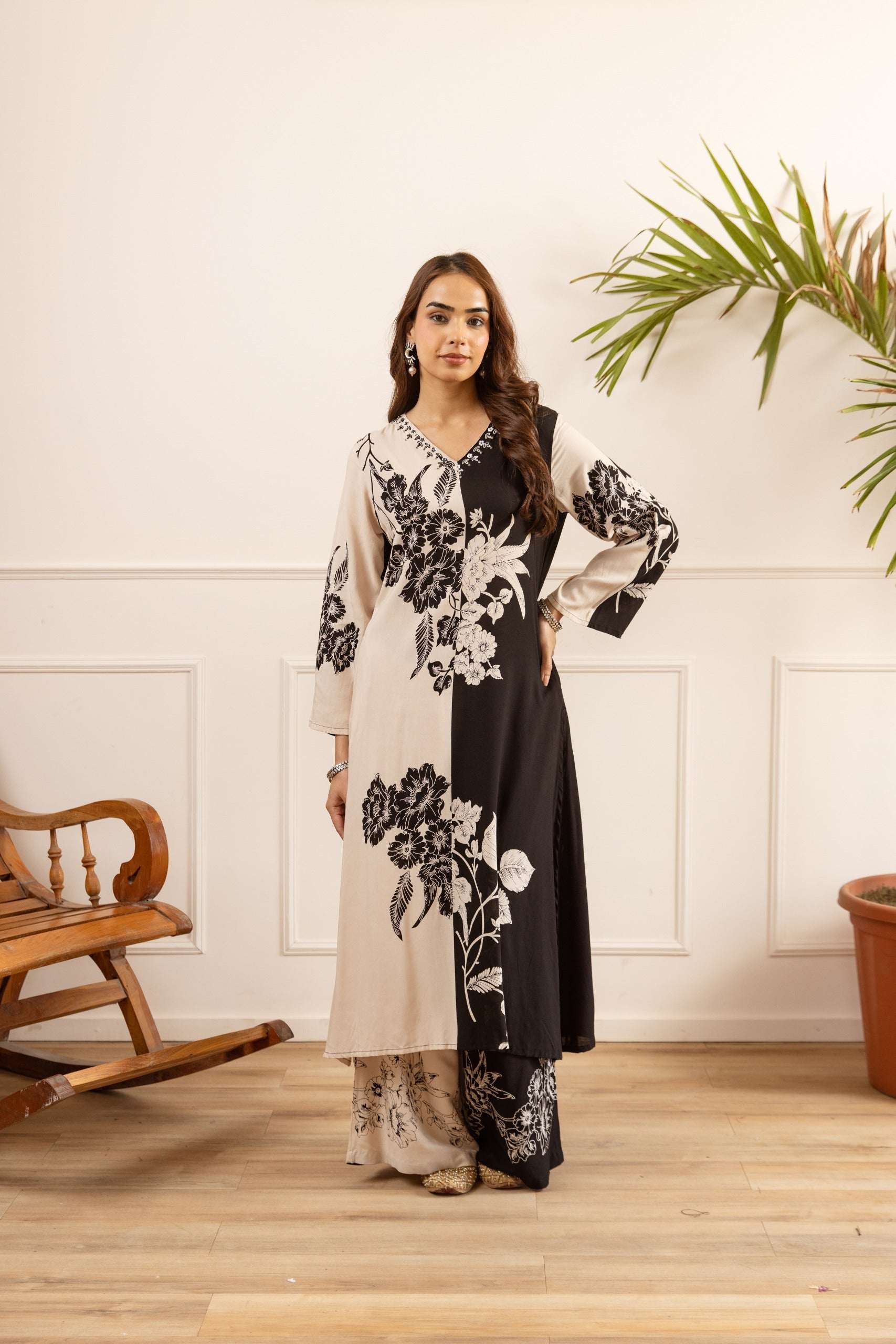 Tarini Scarlet Petal Kurta- Black (set of 2)