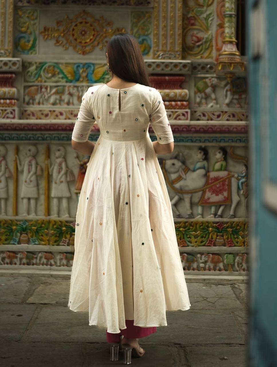 Shwet satrangi anarkali kurta (set of 2)