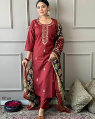 Beautiful heavy embroidery work kurti set - Eraya