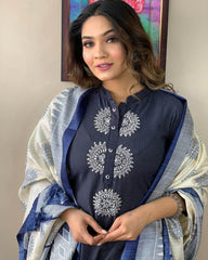 Top-notch handwoven cotton kantha suit set - Eraya