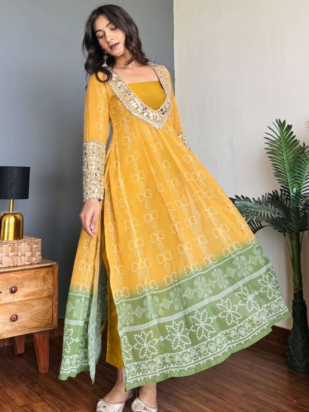 Faux georgette baggy style anarkali kurti (set of 3)