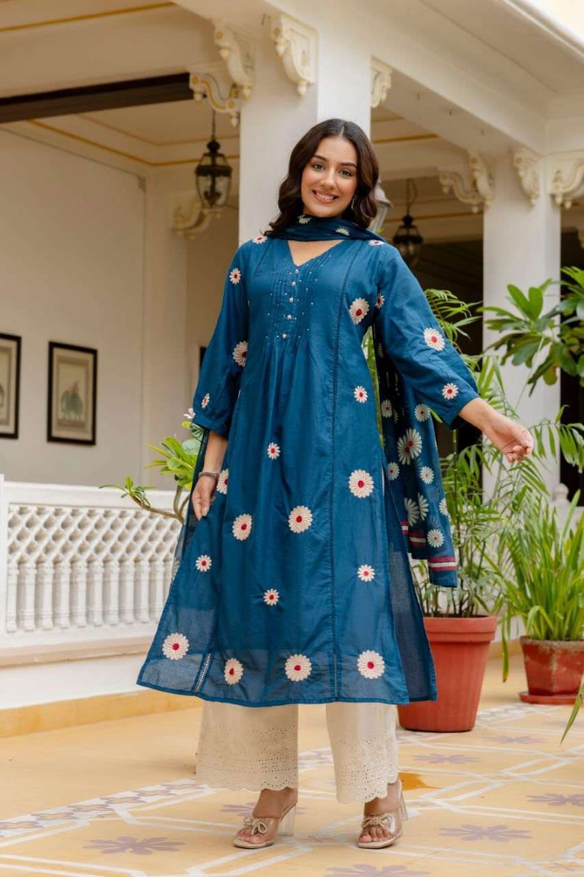 Hand embroidered pintex work kurti (set of 3)